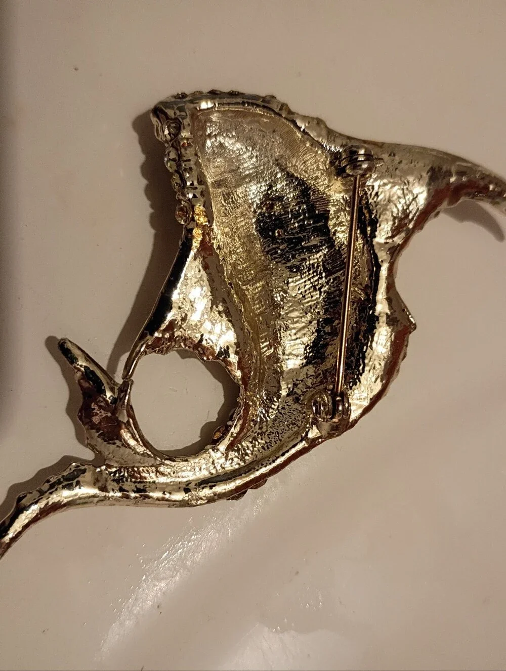 Gold Crystal Fish With About One Very Small Rhinestone.missing Brooch